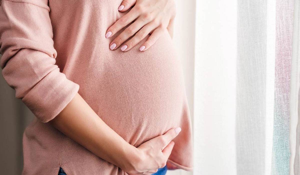 هل يمكن التعرف على الحمل من شكل البطن الخارجي
