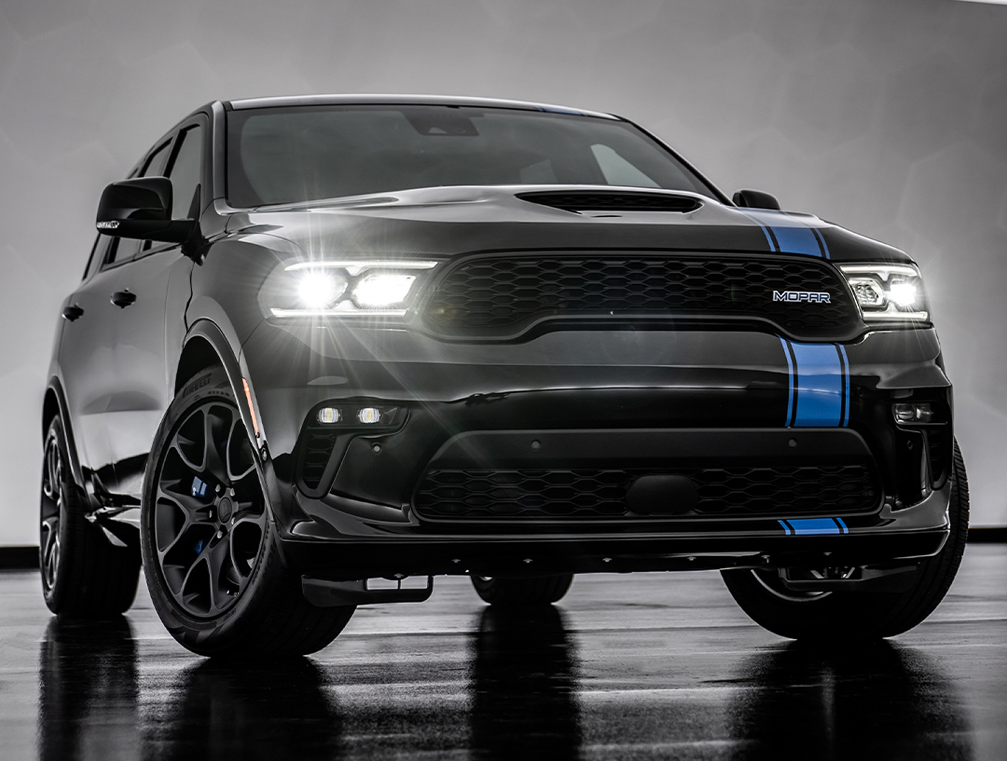 دودج دورانجو موبار