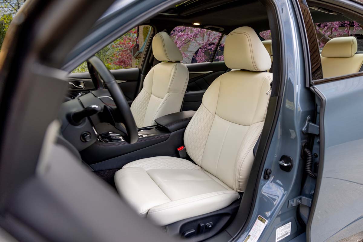 سيارة إنفينيتي كيو50 2022