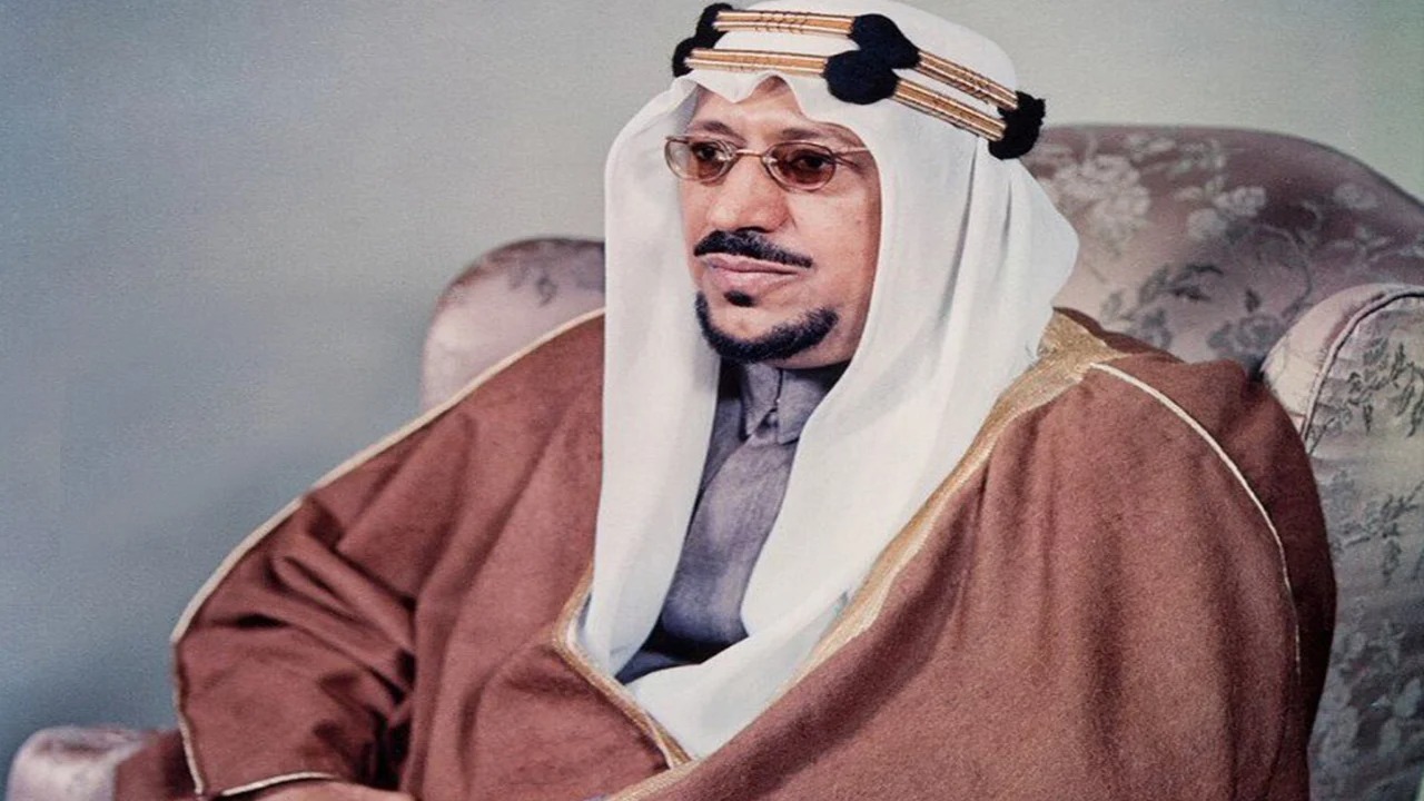 تتعدد إنجازات الملك سعود بن عبد العزيز في المملكة العربية السعودية، الذي هو...